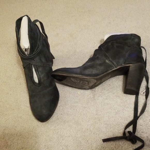 Free people booties with ties 3" heels FREE PEOPLE - Picture 3 of 6